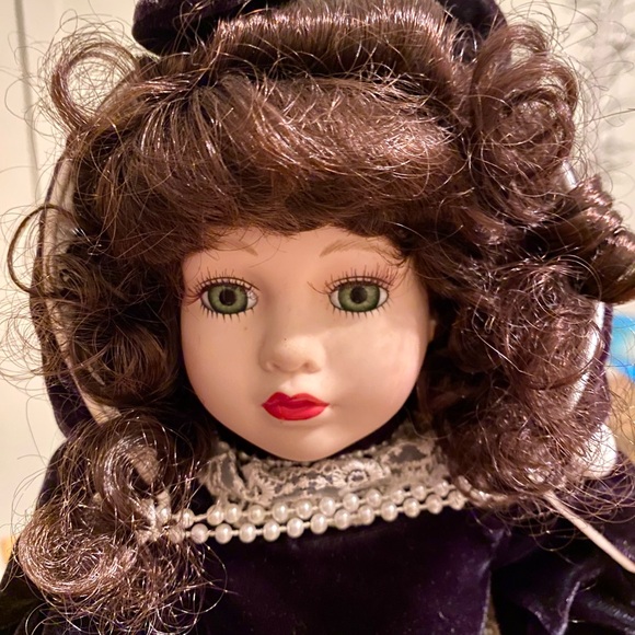 NWT Porcelain Doll Victorian Collection by Melissa Jane 
Limited edition - Picture 2 of 13